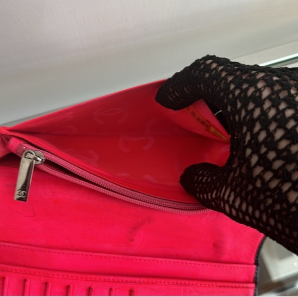 Chanel Black Quilted Lambskin Ligne Cambon Vertical Wallet with Pink Interior - Picture 9 of 16